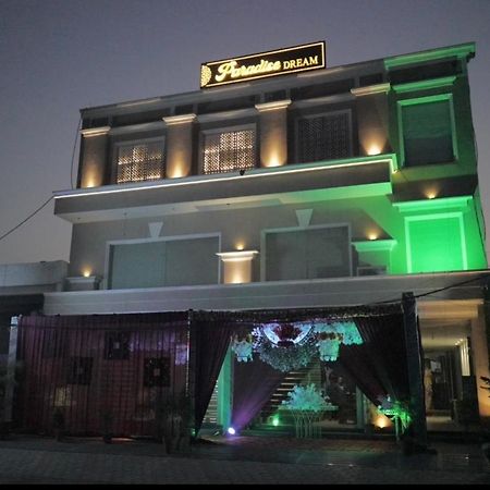 Hotel Paradise Dream ลูดิฮานา ภายนอก รูปภาพ